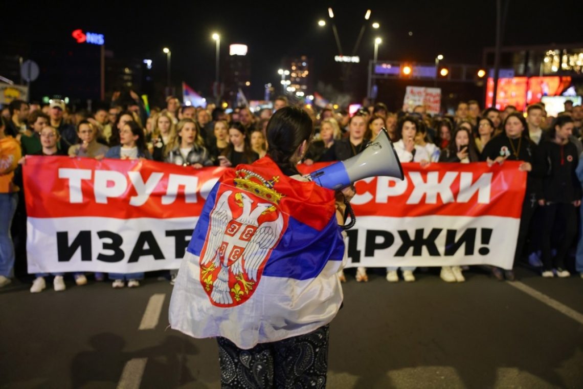 Študenti iz različnih delov Srbije na protestnem pohodu proti Beogradu