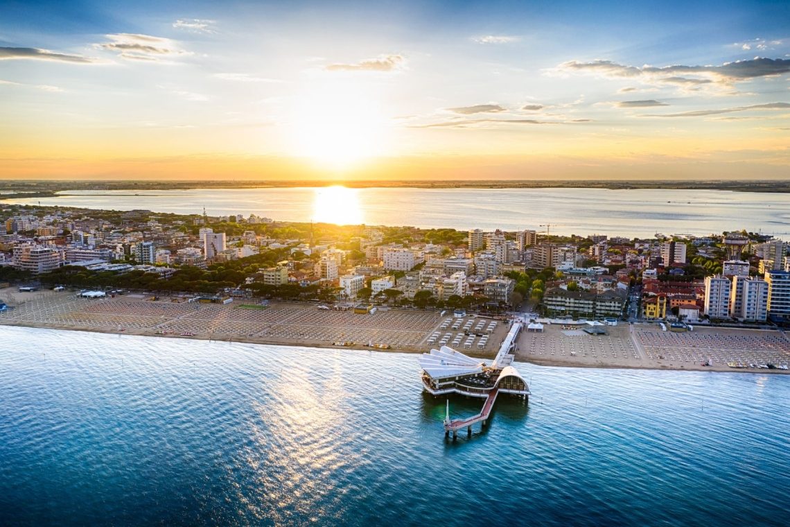 Lignano zaostruje pravila za binkoštne obiskovalce