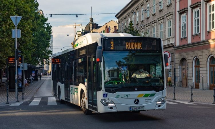 Raziskava pokazala spremembe v potovalnih navadah prebivalcev Ljubljane
