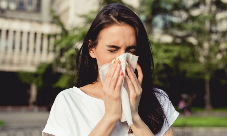 Homeopatija kot naravna pomoč pri senenem nahodu