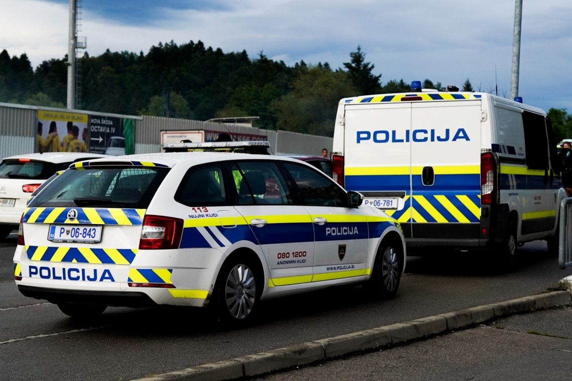 Hrvaški zapornik pobegnil skozi okno koprskega sodišča