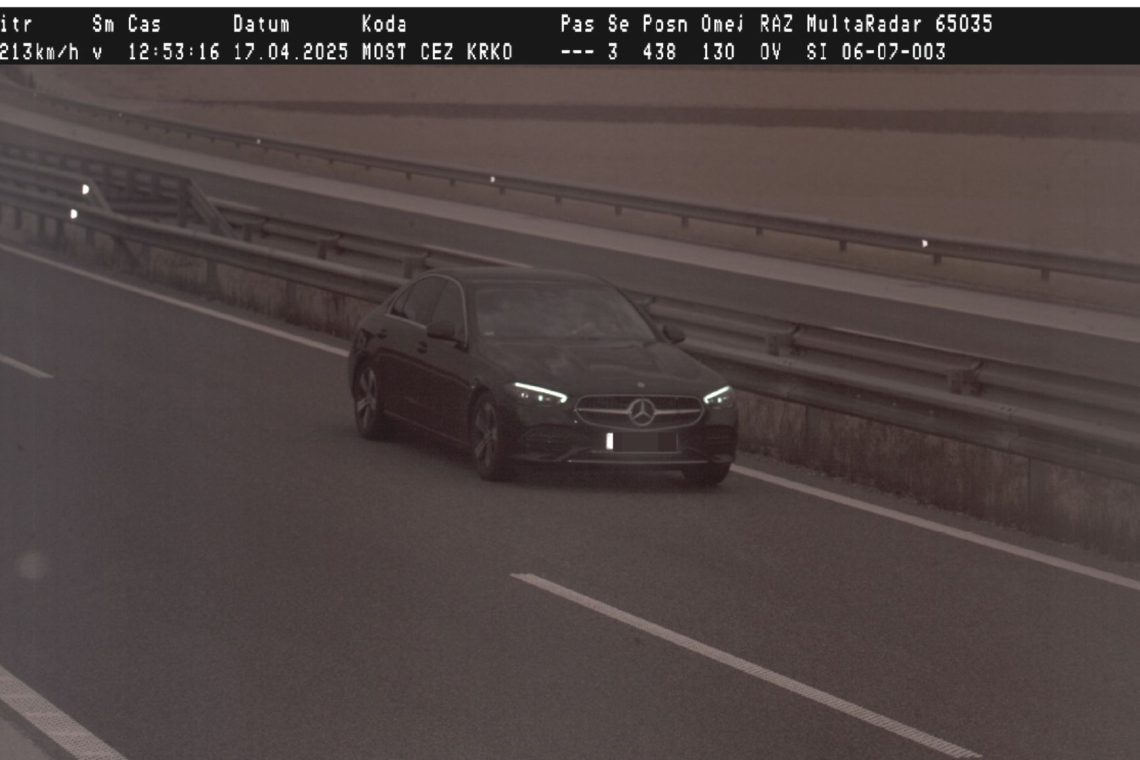 Na Obrežju z 213 kilometri na uro, policija nadaljuje nadzor tudi med prazniki