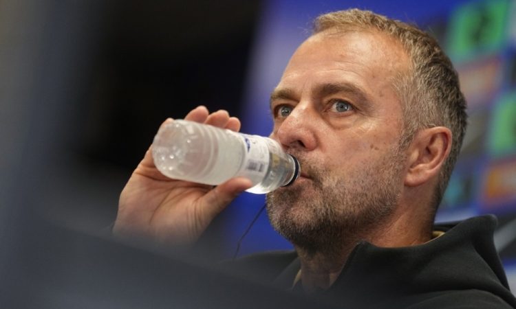Flick podaljšal pogodbo z Barco do leta 2027