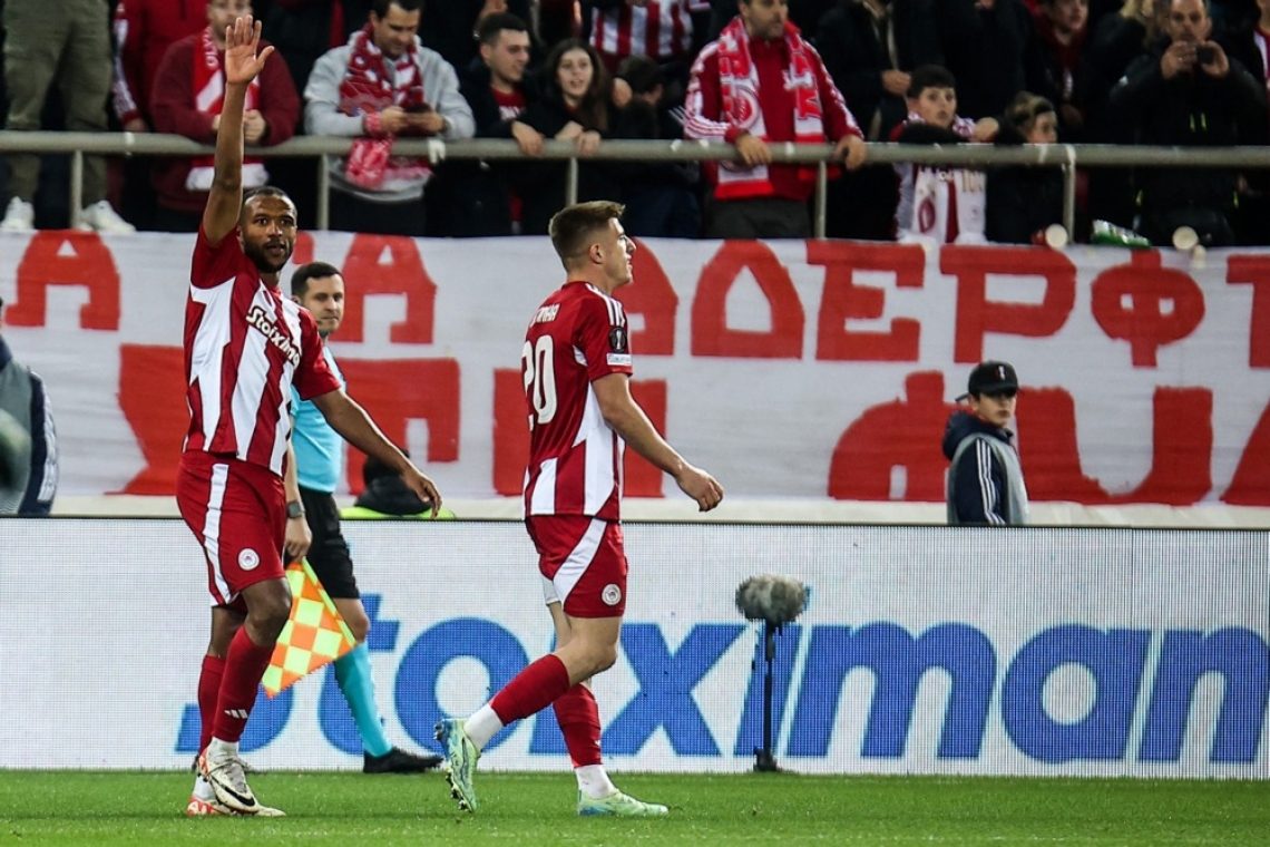 Olympiakos z zmago na derbiju potrdil naslov grškega prvaka 