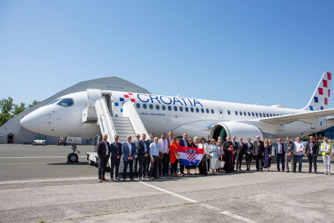 Tretje novo letalo Croatia Airlines prispelo v Zagreb