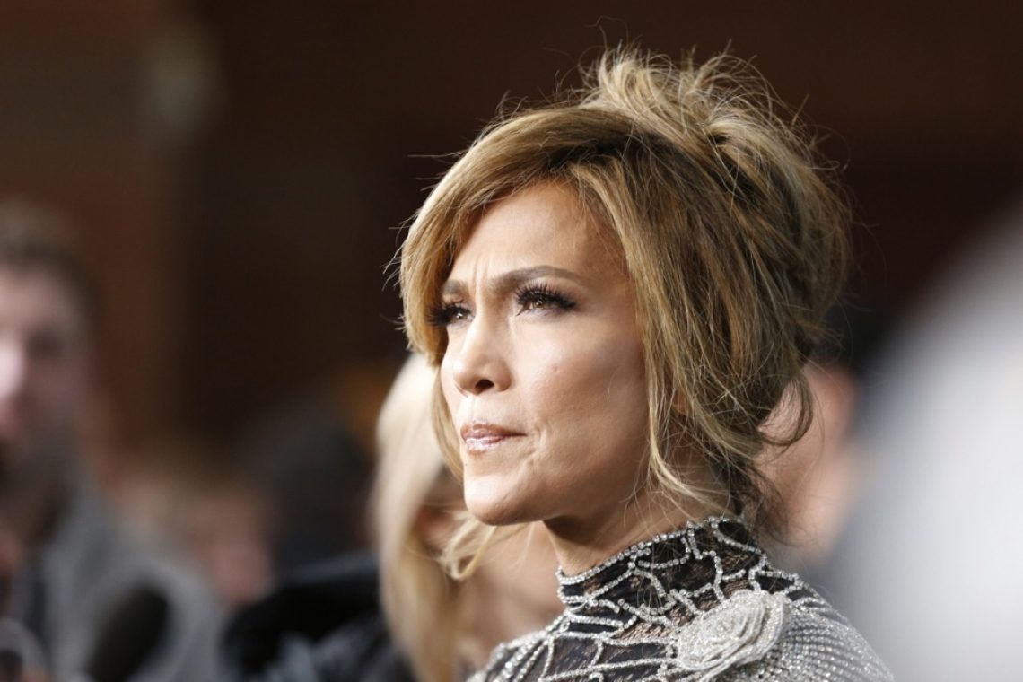 Jennifer Lopez napoveduje vroče poletje nastopov, praznovanj in nove turneje
