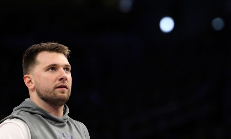 Luka Dončić tokrat v vlogi navijača na tekmi Reala in Granade