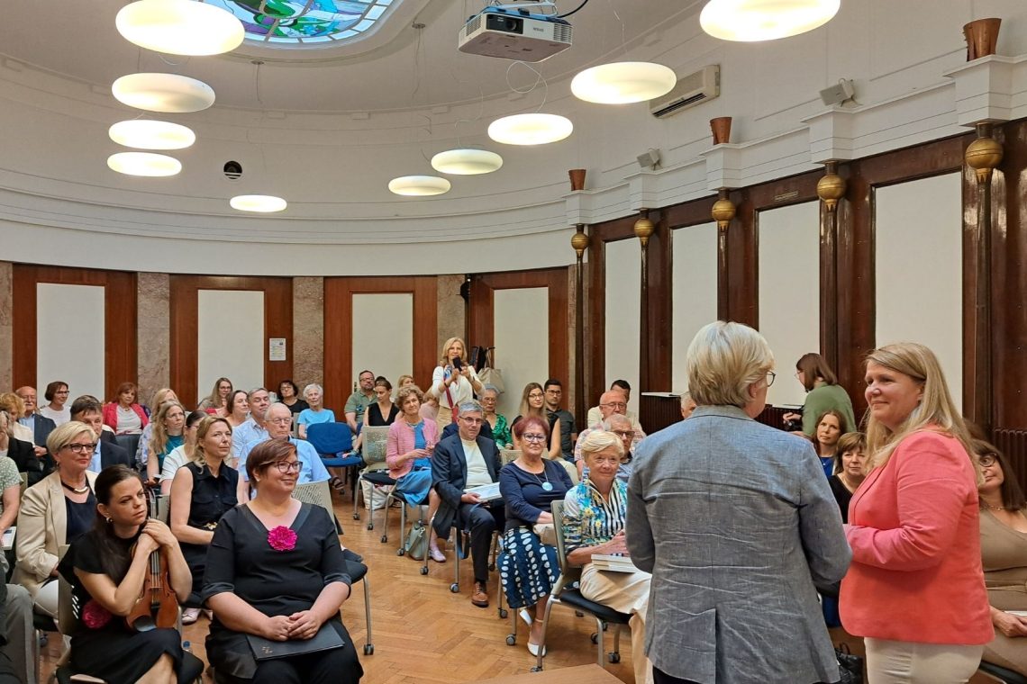 Deset slovenskih občin že izpolnjuje ključne cilje za odpravo raka materničnega vratu