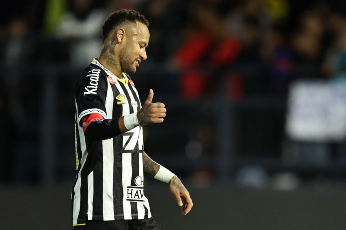 Neymar se je zapletel v hud spor z navijačem Santosa