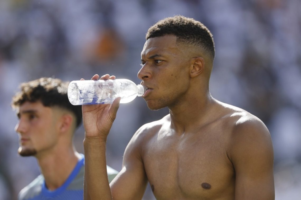 Mbappé prevzel številko 10 po Modriću, negotovost okoli Viniciusa