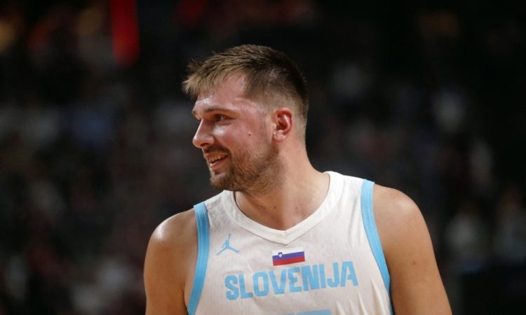 Slovenija vpisala prvo zmago v pripravah na EP