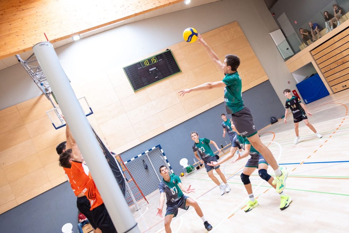 Odbojkarski Pokal Novega mesta osvojili Kaštelani
