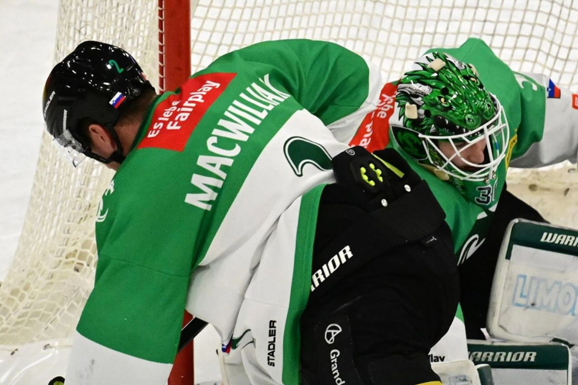 Hokejisti Olimpije Ljubljane so v gosteh izgubili z ekipo Black Wings Linz z 2:4 