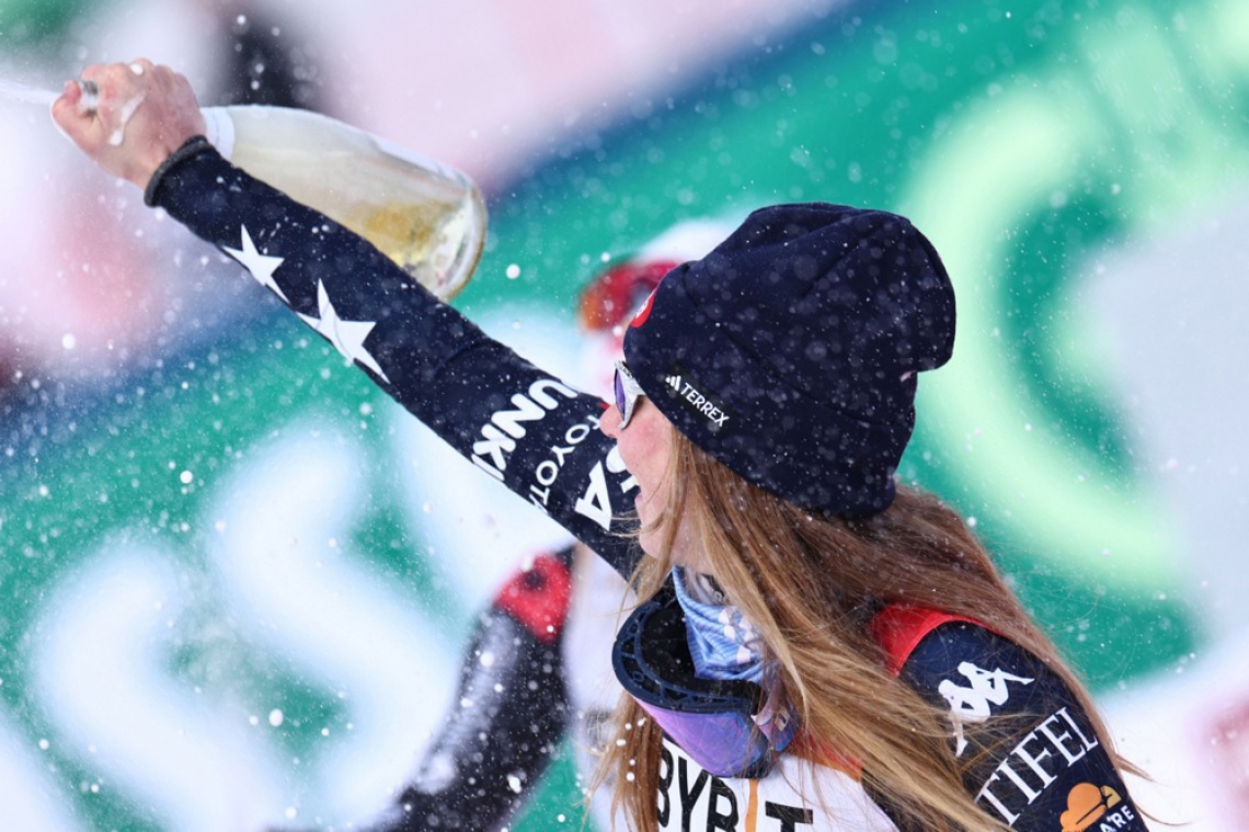 Shiffrin ostaja nepremagana v slalomu, Bucik Jogan za šest stotink zgrešila finale