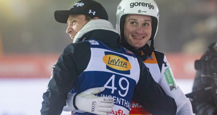 Domen Prevc v Klingenthalu do četrte zaporedne zmage