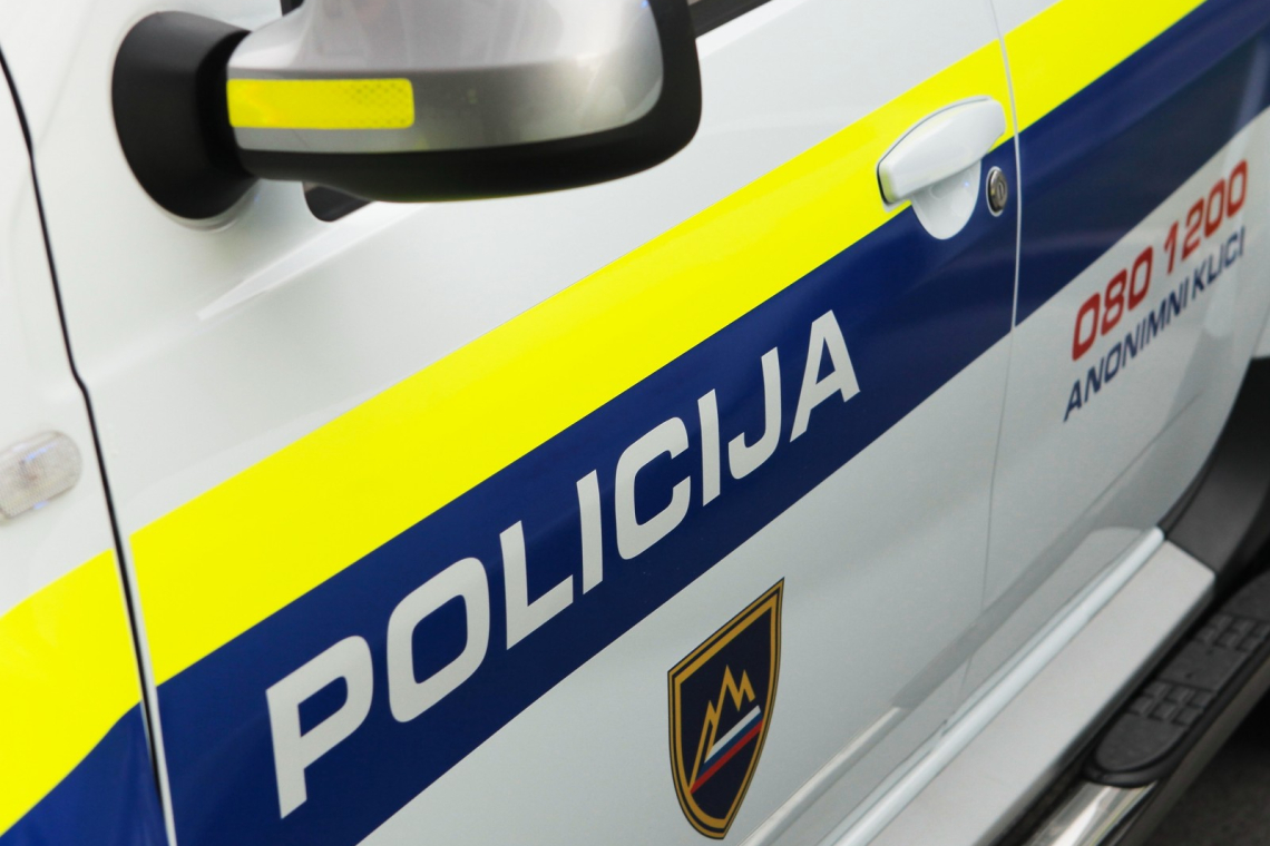 V Borjani ukradli bronasto spominsko ploščo z NOB spomenika