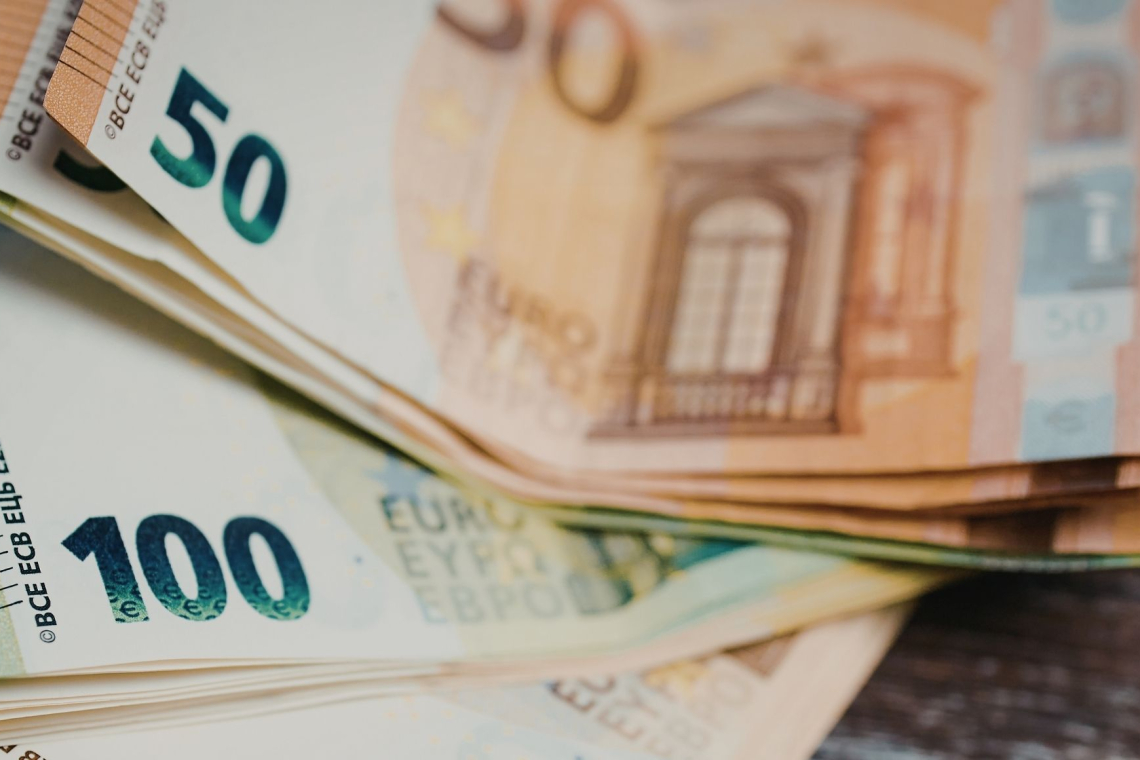 Slovenija izdala obveznice v vrednosti 1,75 milijarde evrov
