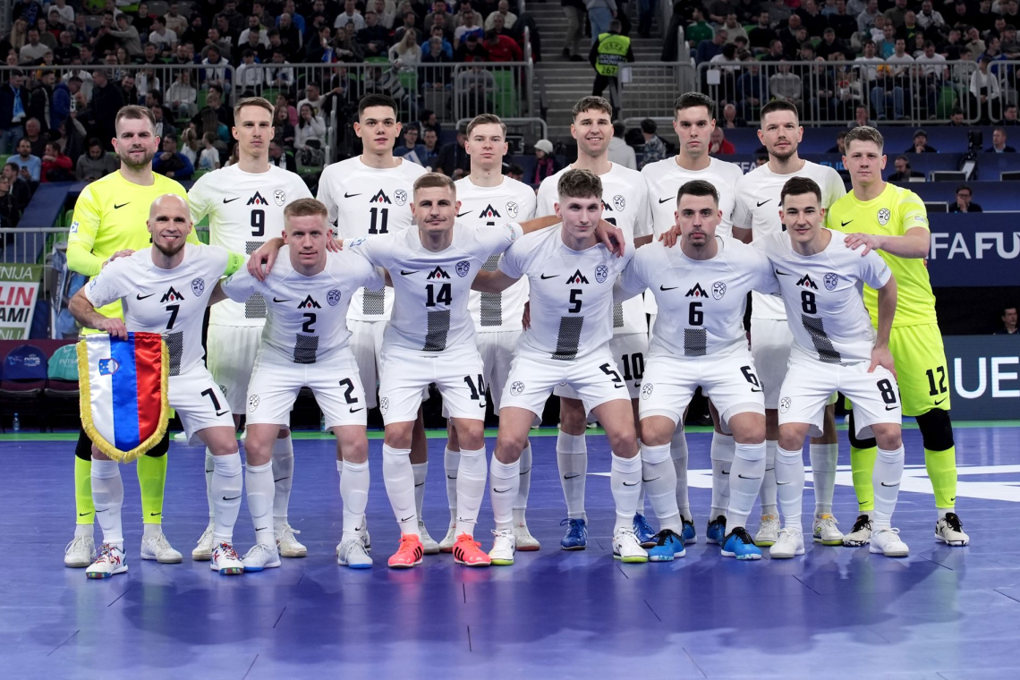 Slovenci EP odprli s porazom proti Španiji