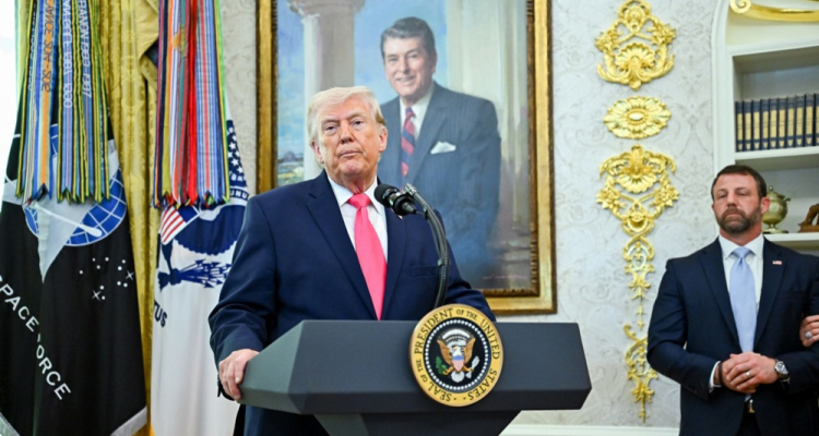 Trump znova kritičen do Nata in vztraja pri pogajanjih z Iranom
